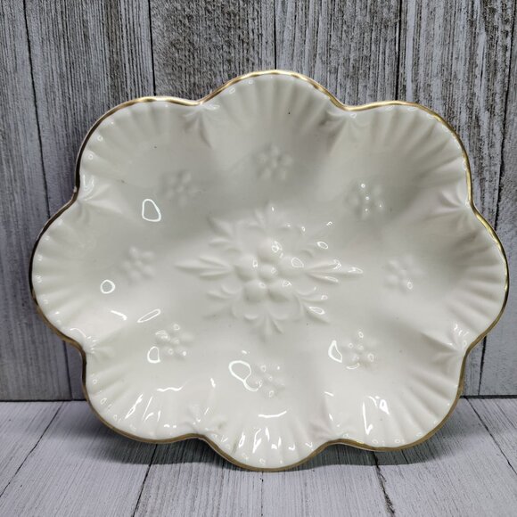 Vintage Aynsley Camellia Oval Scalloped Trinket Dish 7'' Gold Trimmed - Picture 1 of 7